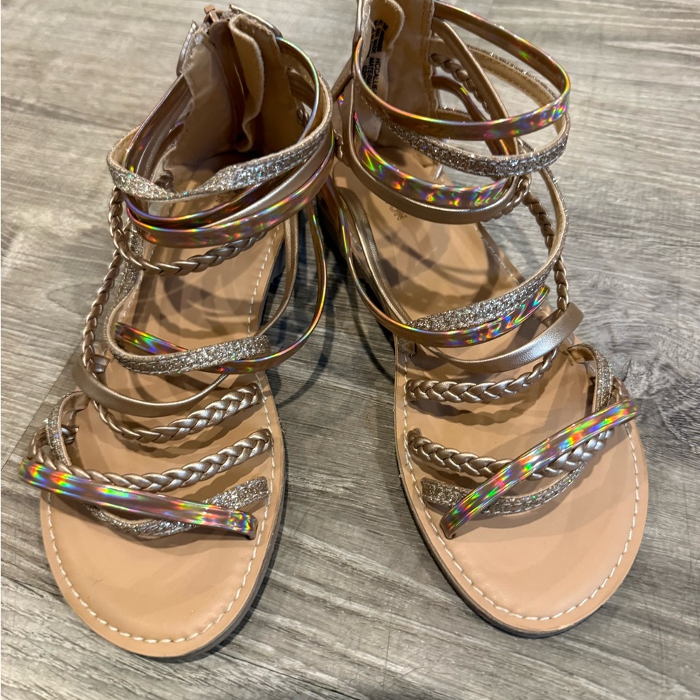 Girls size 3Y Harper Canyon Strappy Sandals